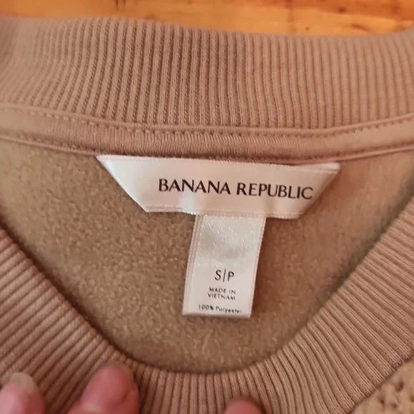 Banana Republic teddy sweater - Picture 7 of 8